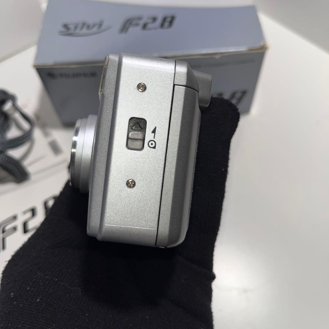 Fujifilm Silvi F2.8 （元箱・リモコン・ストラップあり）