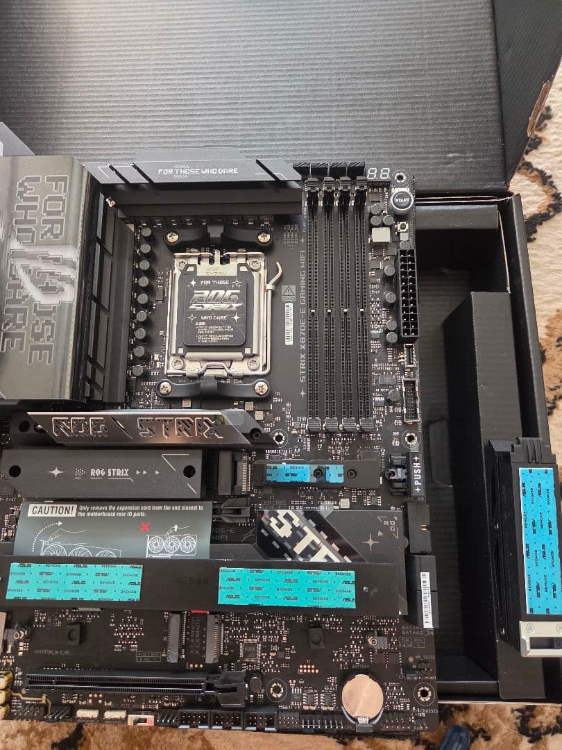 マザーボード ASUS ROG STRIX X870E-E GAMING WIFI