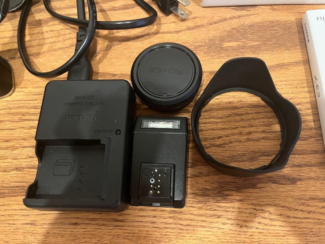 Fujifilm X-E3 ミラーレスカメラ 本体 + レンズ付き