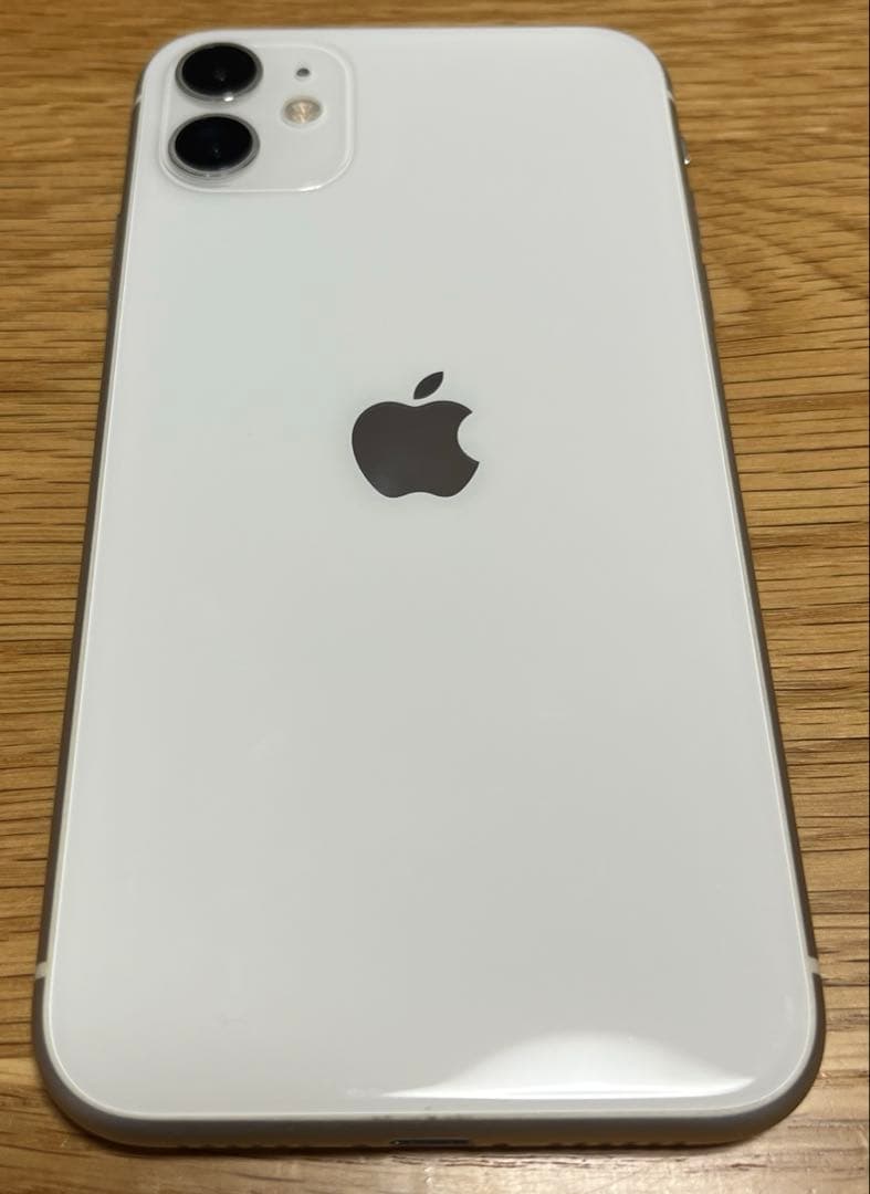 iPhone 11 128GB ホワイト SIMフリー 美品 バッテリー交換済