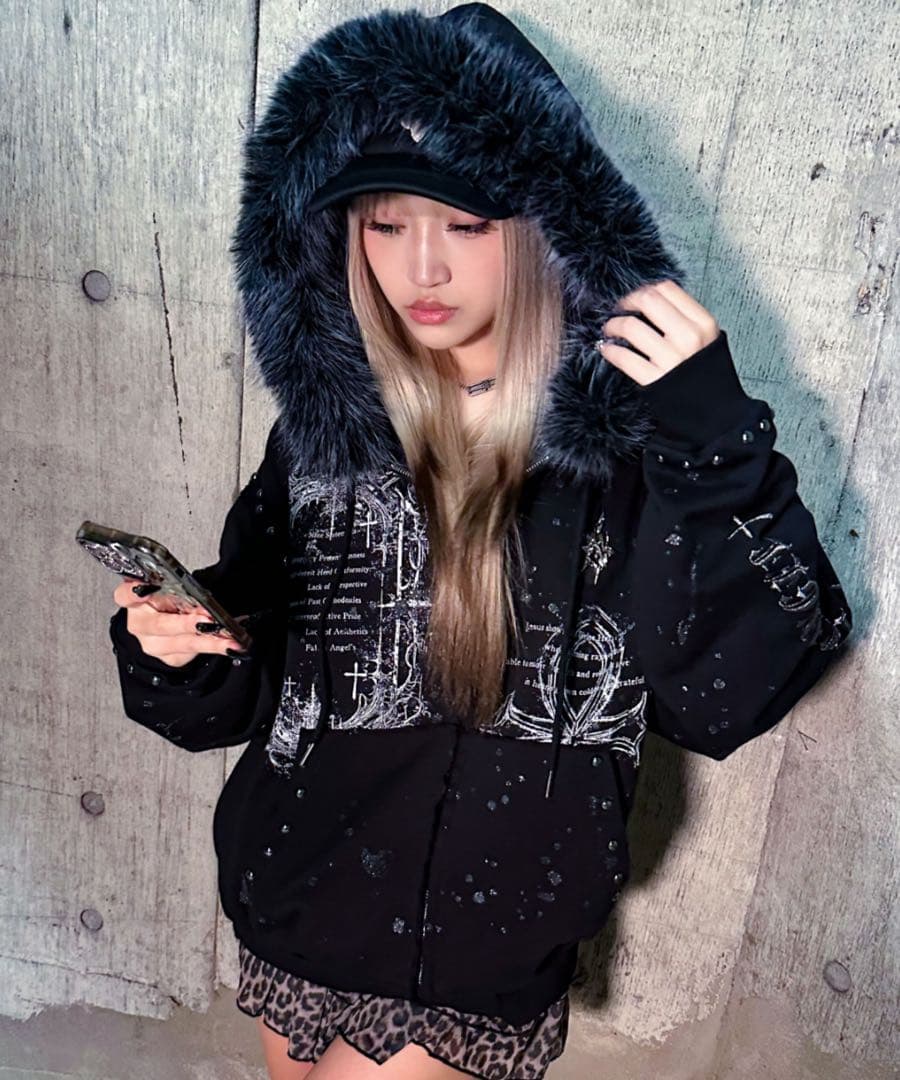 A'GEM/9 × .kom ファー付きラメ飛ばしジップパーカー ブラック