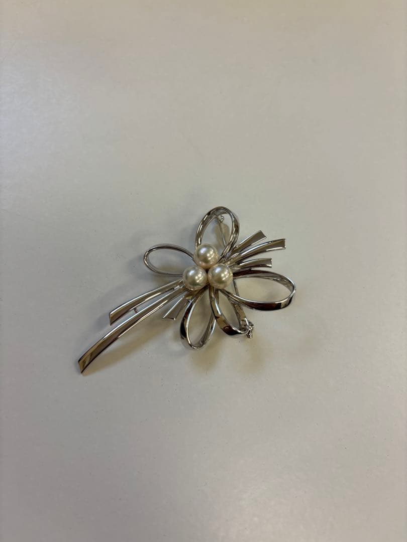 MIKIMOTO シルバーブローチ 花デザイン 真珠