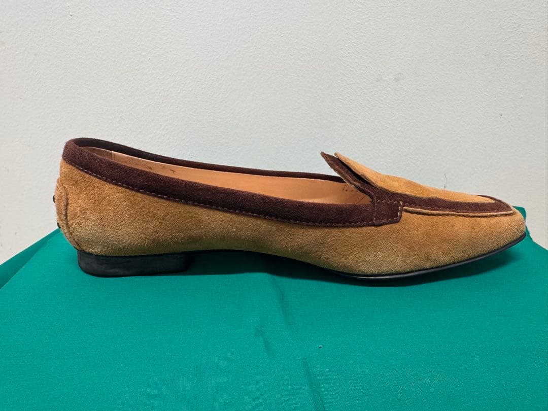 TOD’Sトッズスエードローファー37 ブラウン×キャメルイタリア製 箱・袋なし