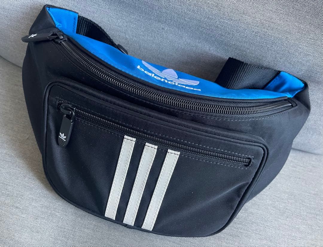 定価135000円⭐︎バレンシアガxアディダス コラボボディバッグ 未使用新品