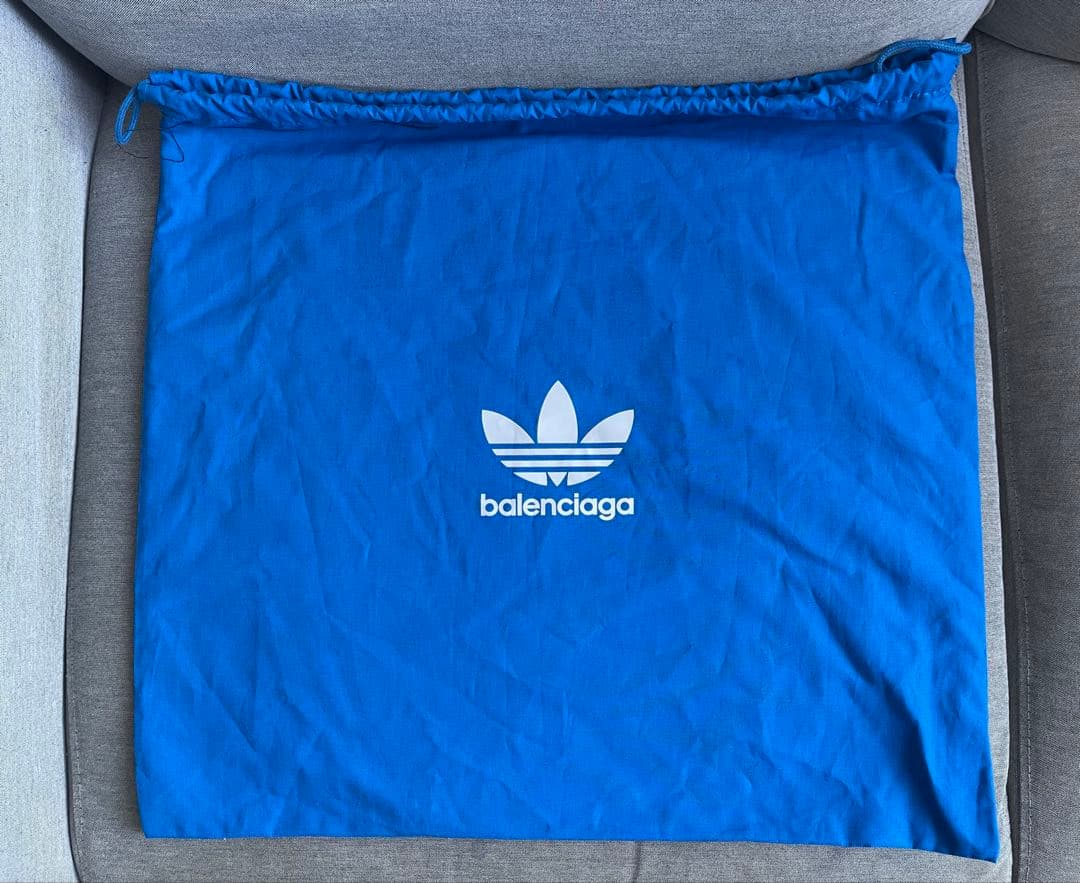 定価135000円⭐︎バレンシアガxアディダス コラボボディバッグ 未使用新品