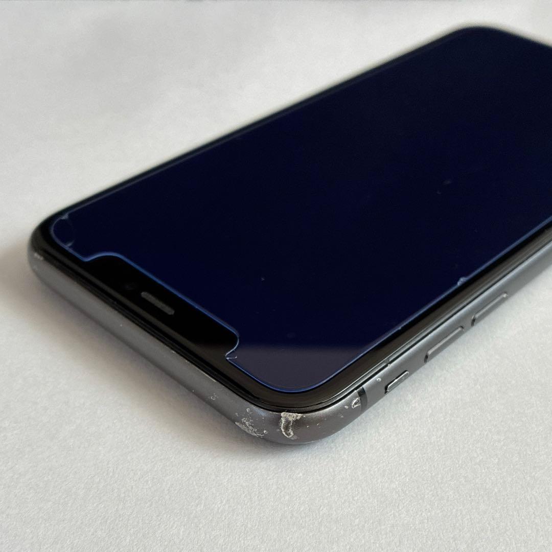 Apple iPhone 11 128GBブラック 本体 レンズ・背面ひび割れ