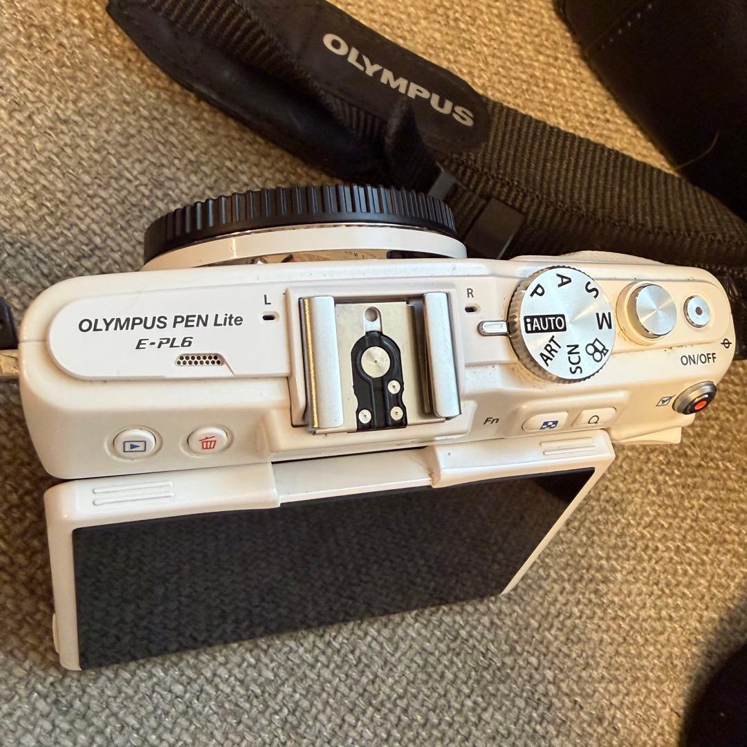 OLYMPUS E-PL6 ミラーレス一眼カメラセット