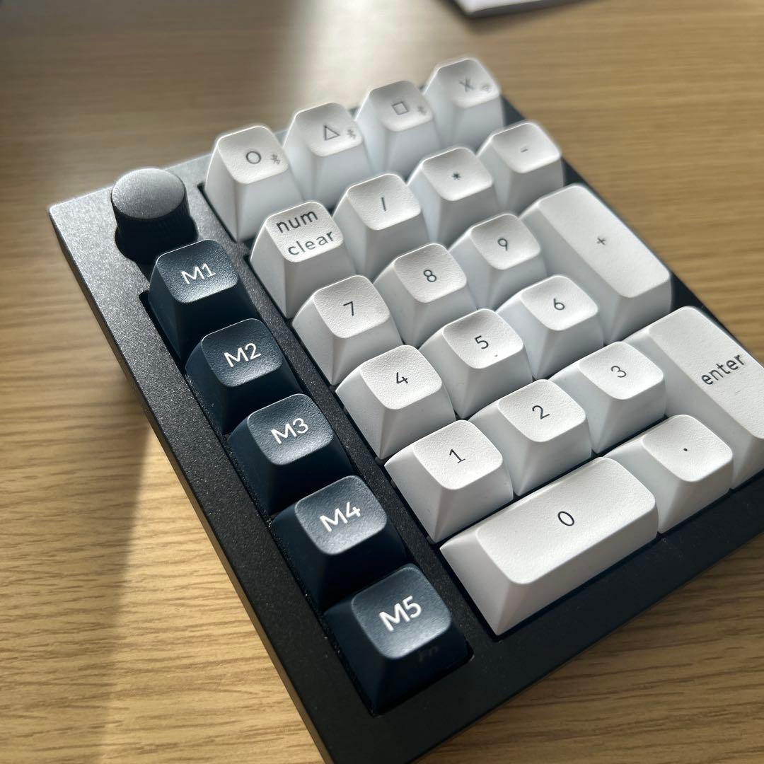 Keychronテンキー Q0 Max バナナ軸 カーボンブラック