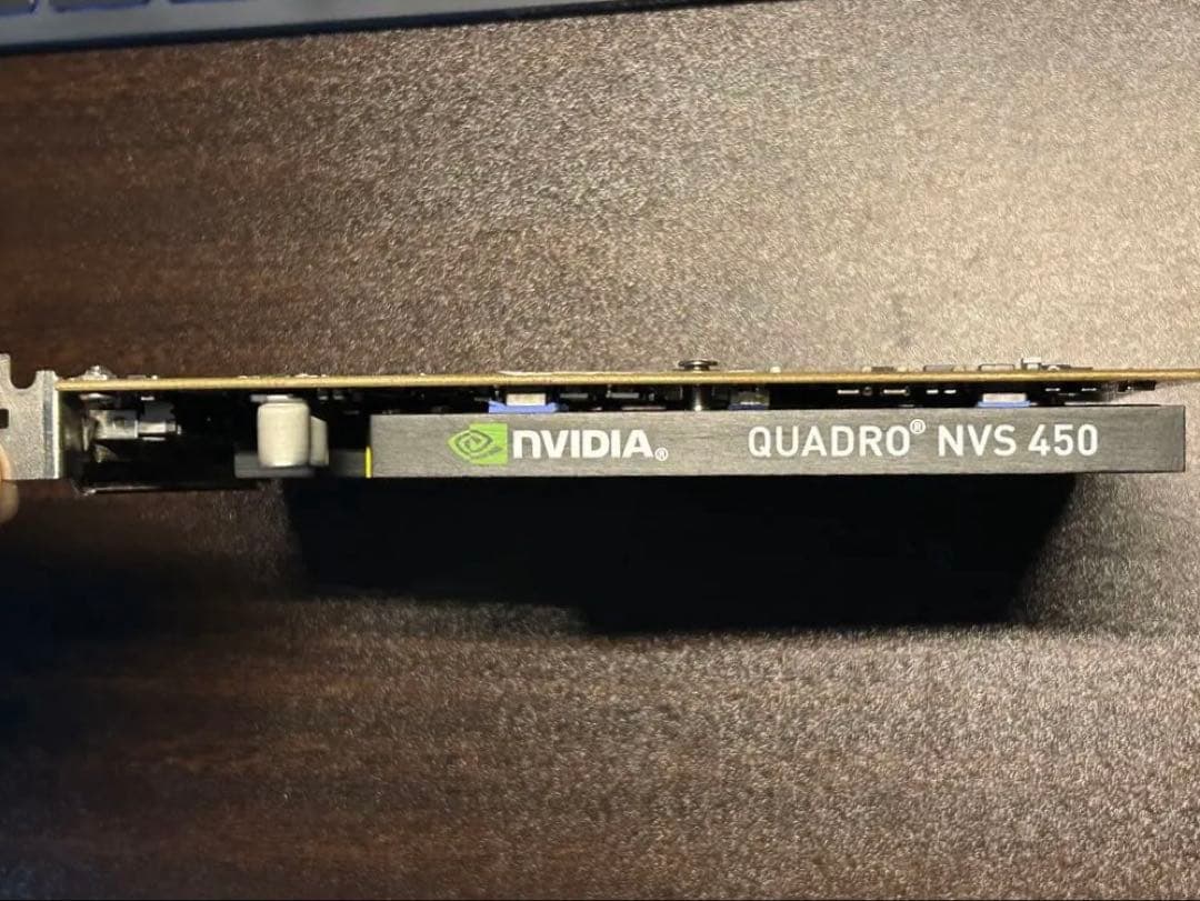 NVIDIA QUADRO NVS 450 Display Port 出力4系統