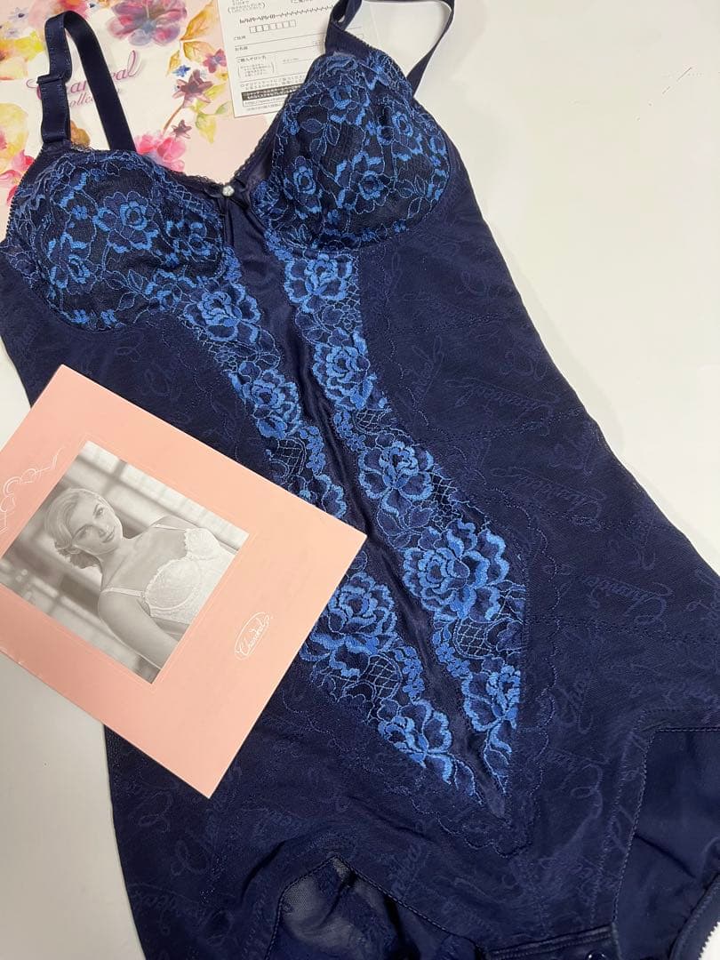 シャンデールシャルムボディースーツD75！ウエストラインスッキリ！ヒップUP！