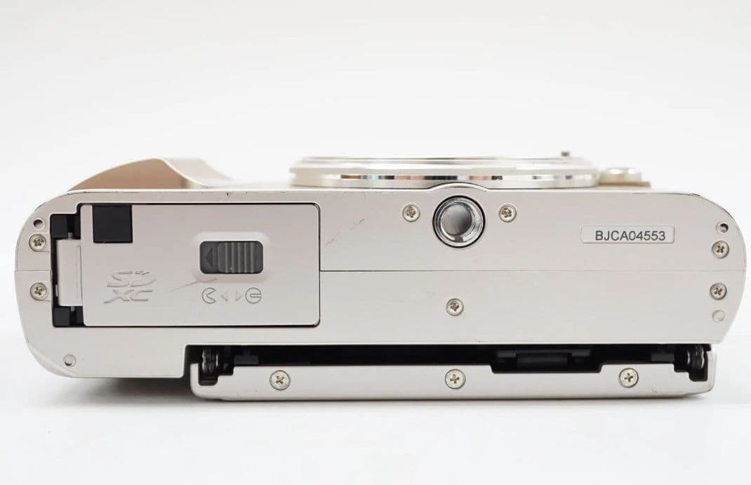 【本日中で削除】OLYMPUS PEN E-PL10 ベージュ