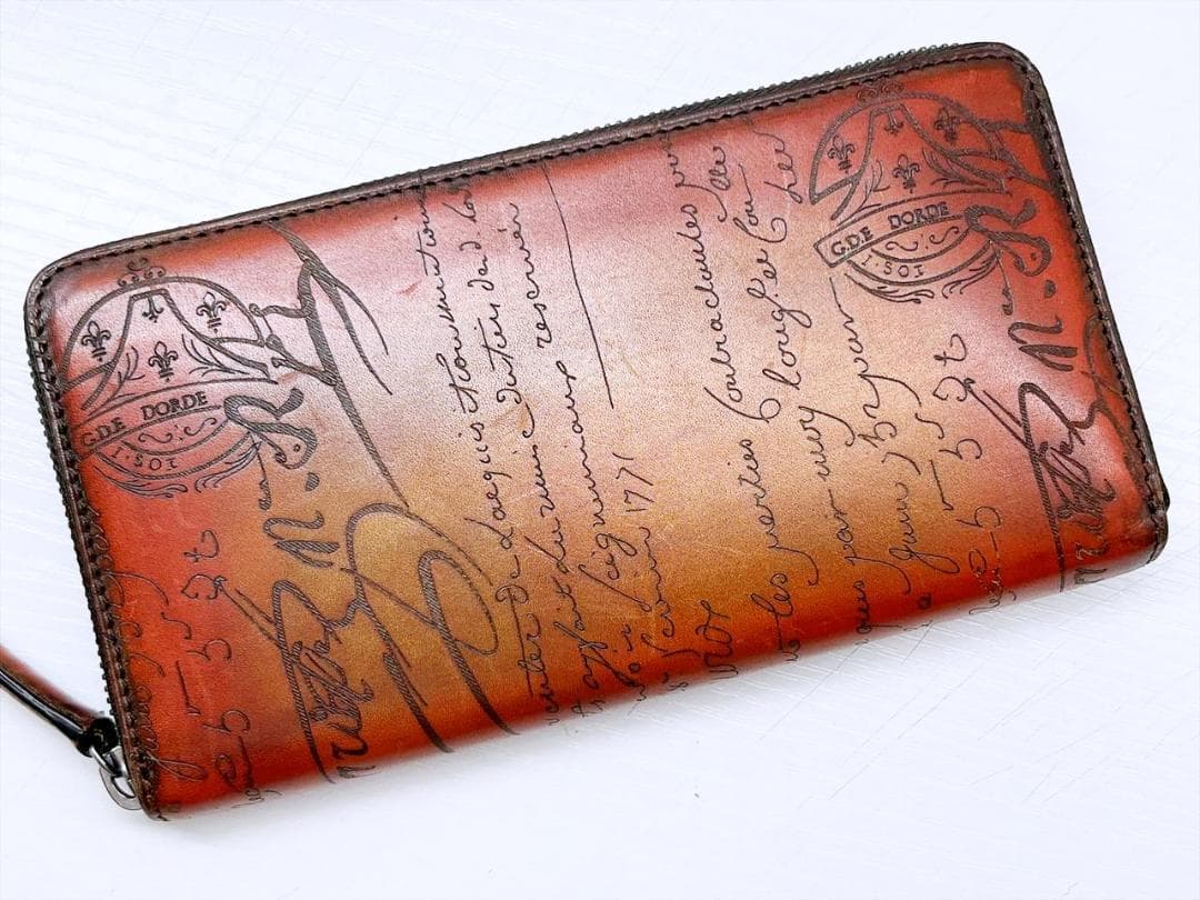 美品　ベルルッティ　イタウバ　スクリットレザー　ロングジップウォレット　長財布