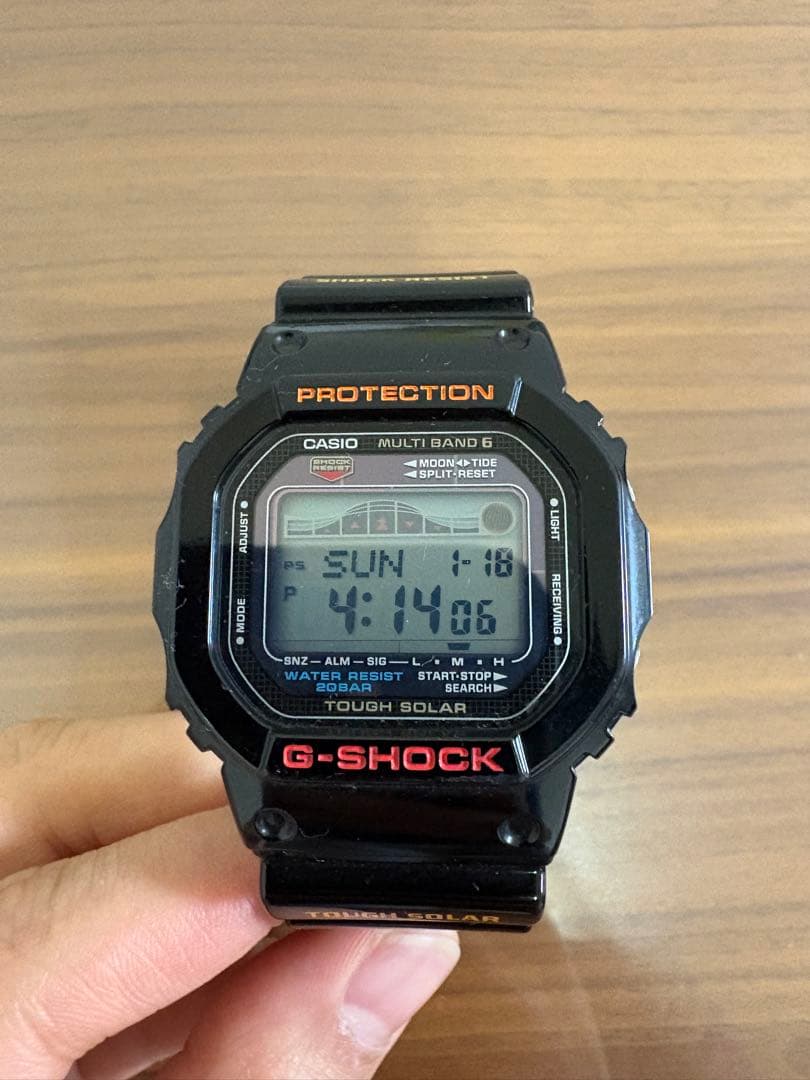 【最終値下げ】G-SHOCK 腕時計 GWX-5600中古品