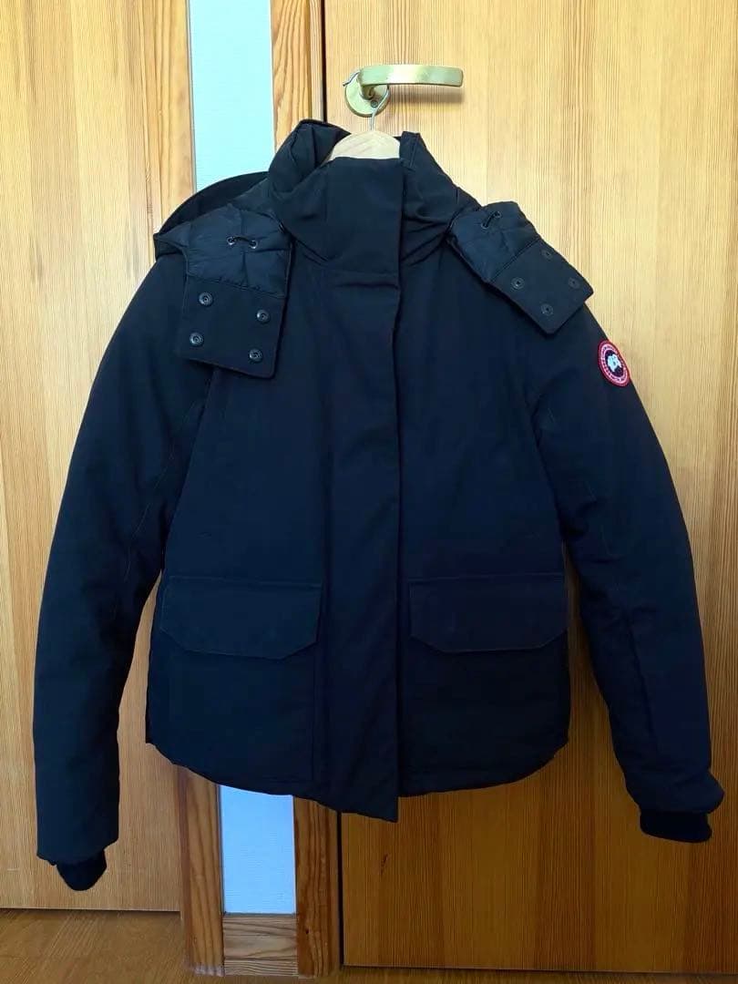 N*N様   ブラック ダウンジャケット　フード取り外し可