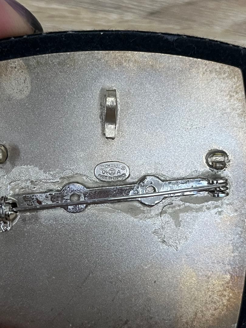 A*e様 シャネル ココマーク04A ブローチ GP×プラスチック×ラインストー