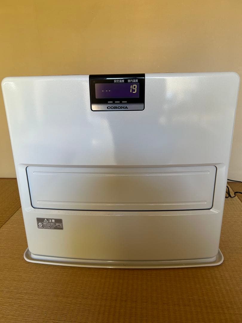コロナ 石油ファンヒーター FH-VX6719BY-W パールホワイト 超美品