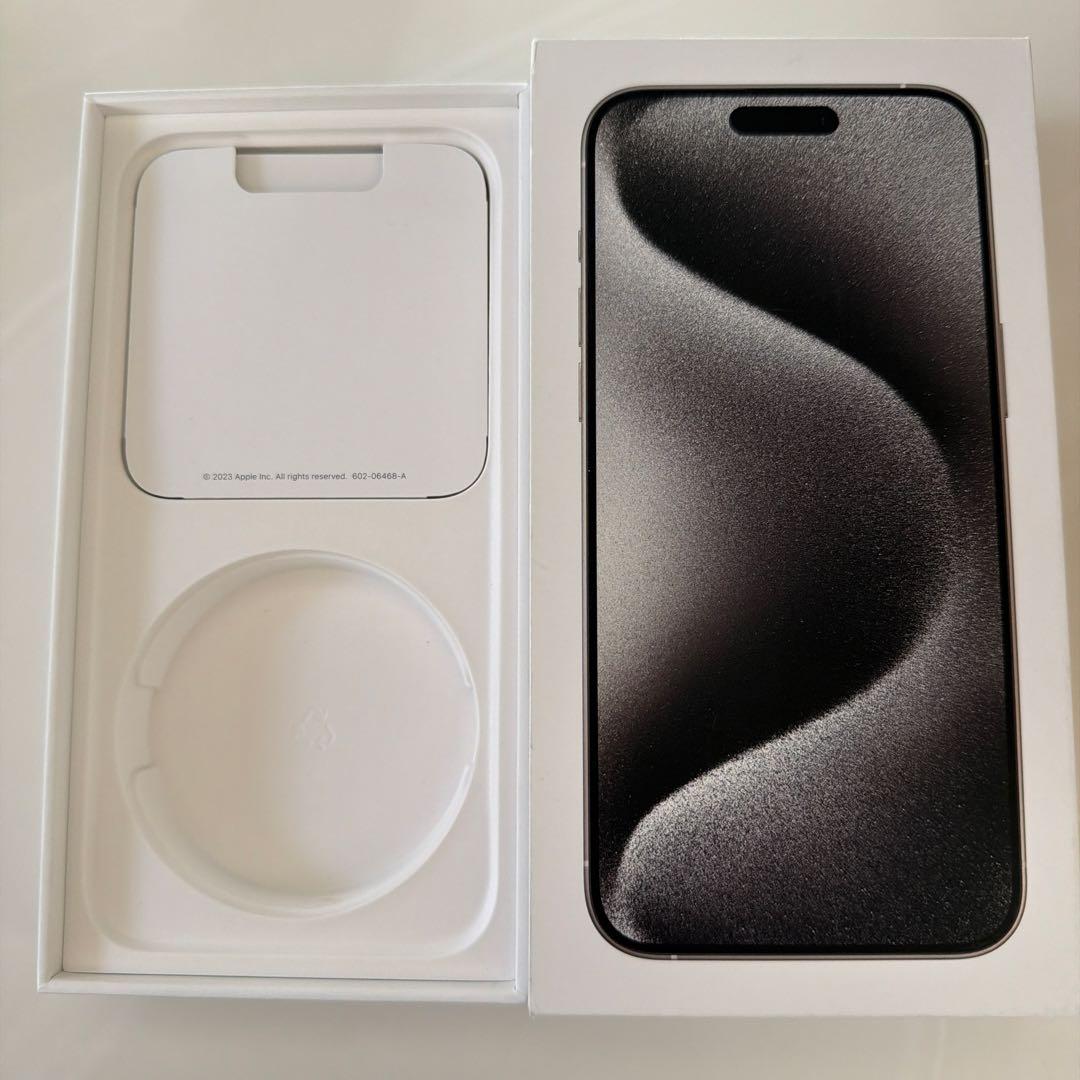 iPhone 15 Pro Max 256GB ホワイトチタニウム
