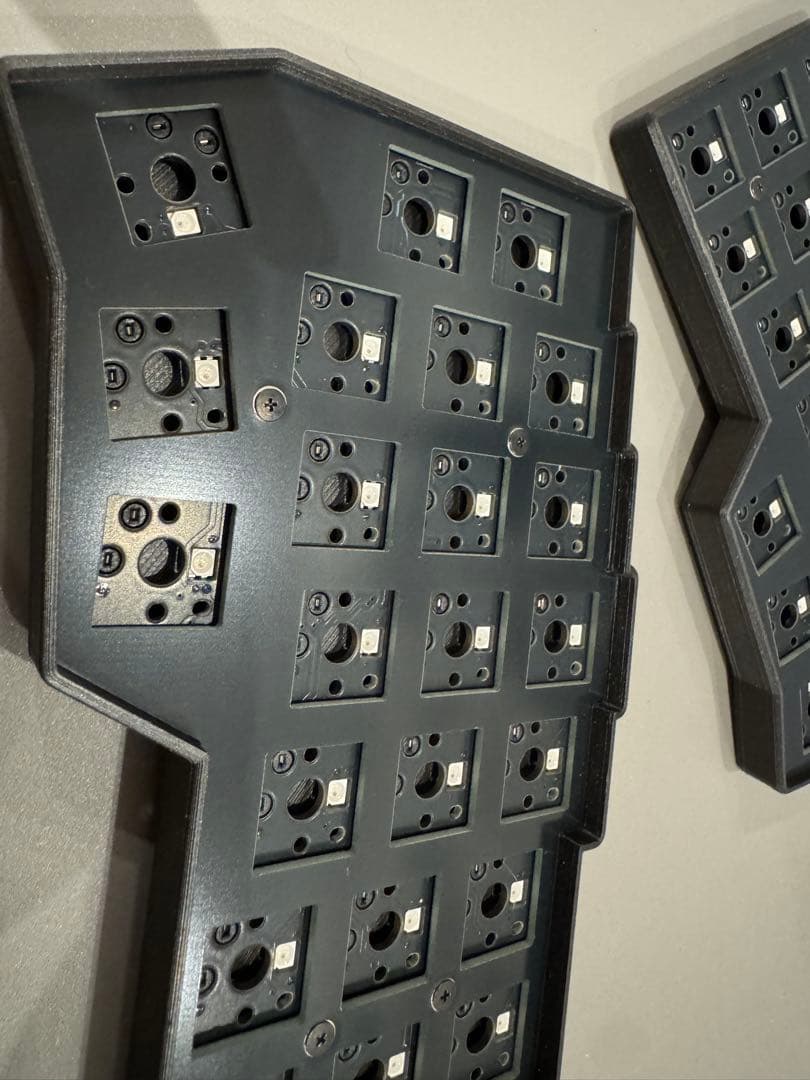 【新品】corne v4 chocolate 組み立て済み