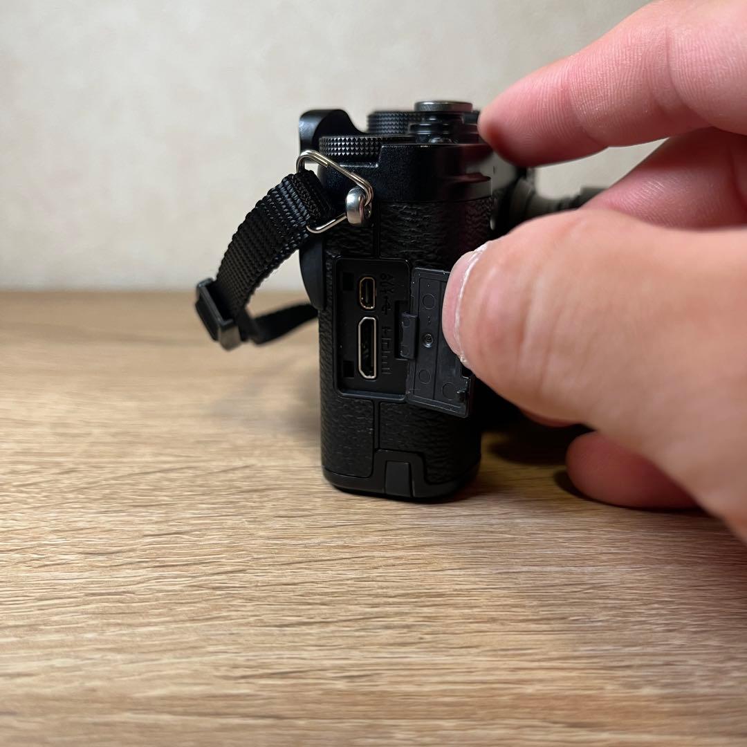 【美品】FUJIFILM X10