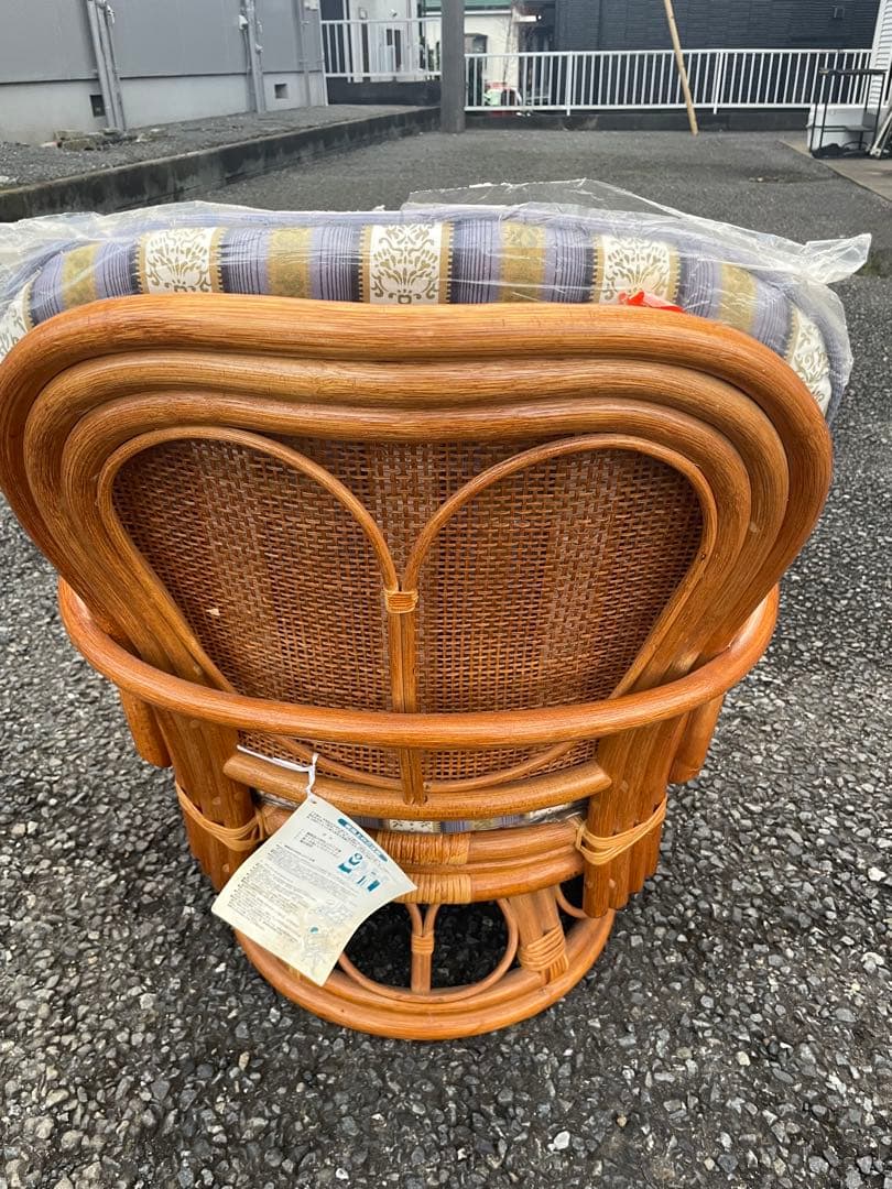 新品　光製作所 籐 ラタン 回転椅子 回転式座椅子 肘掛け ラタンチェア