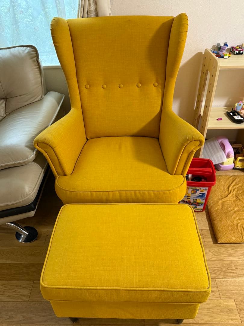 IKEA イエロー ハイバック 1人掛けソファ オットマン付き10/8まで限定