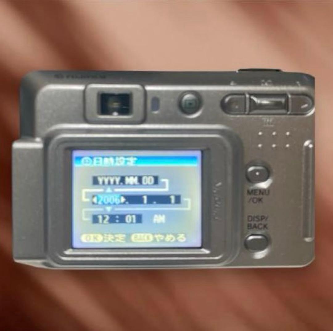 美品【FUJIFILM】FinePix A500/コンデジ乾電池駆動/付属品多数