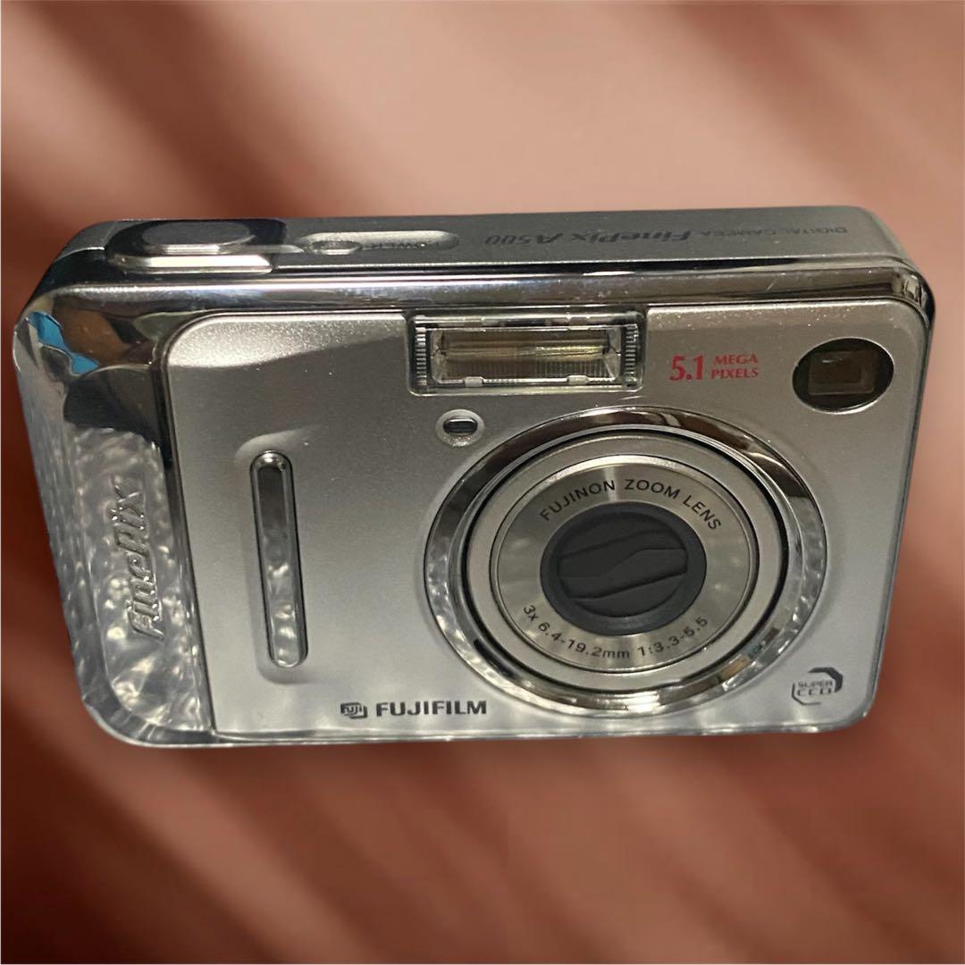美品【FUJIFILM】FinePix A500/コンデジ乾電池駆動/付属品多数