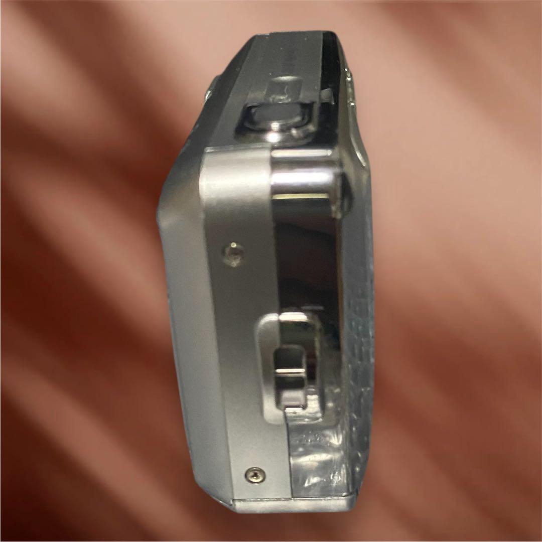 美品【FUJIFILM】FinePix A500/コンデジ乾電池駆動/付属品多数