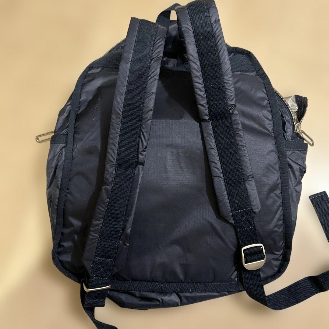 極美品　レスポートサック　エッセンシャル　リュック　ネイビー　超軽量