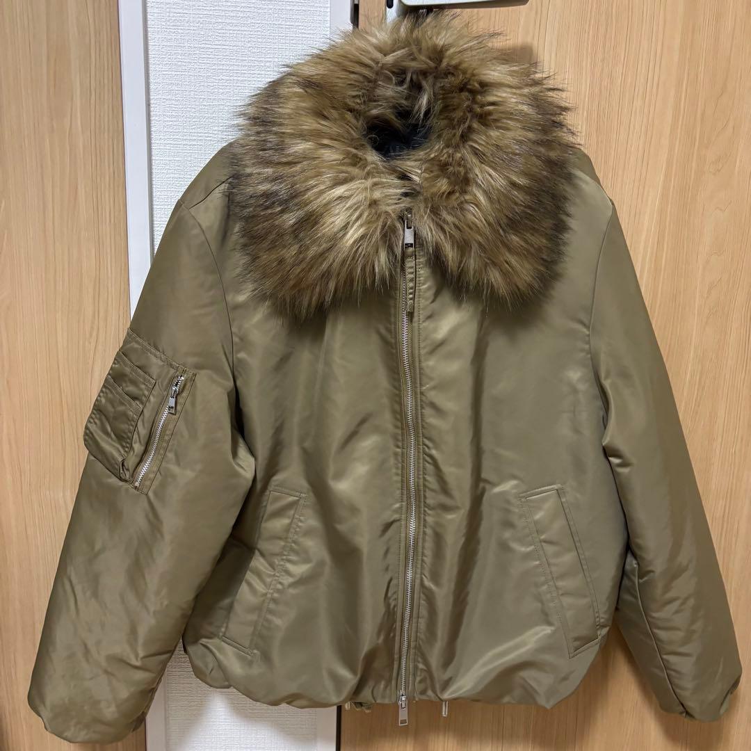 フェイクファー襟　ボンバージャケット　ZARA