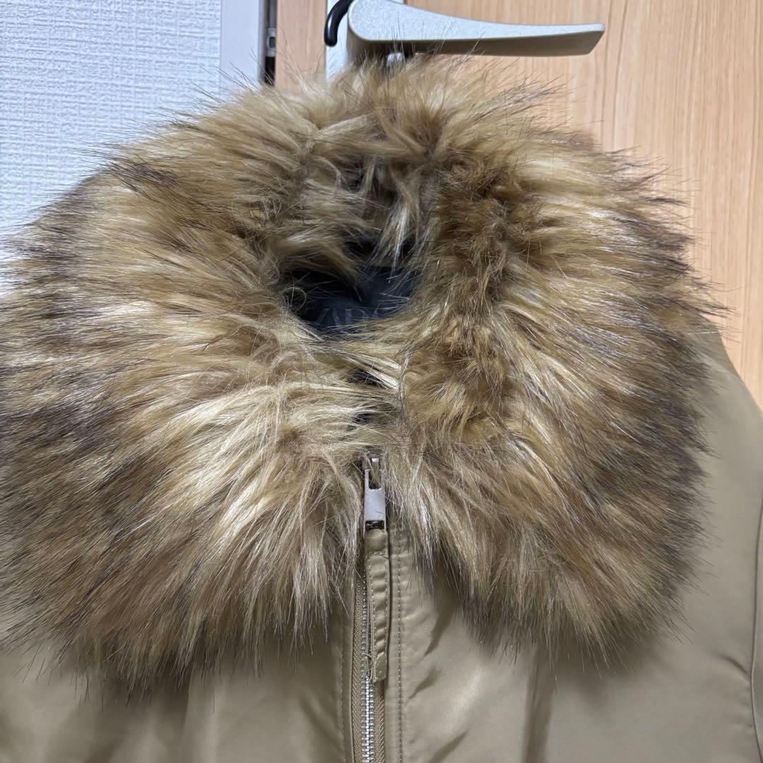 フェイクファー襟　ボンバージャケット　ZARA