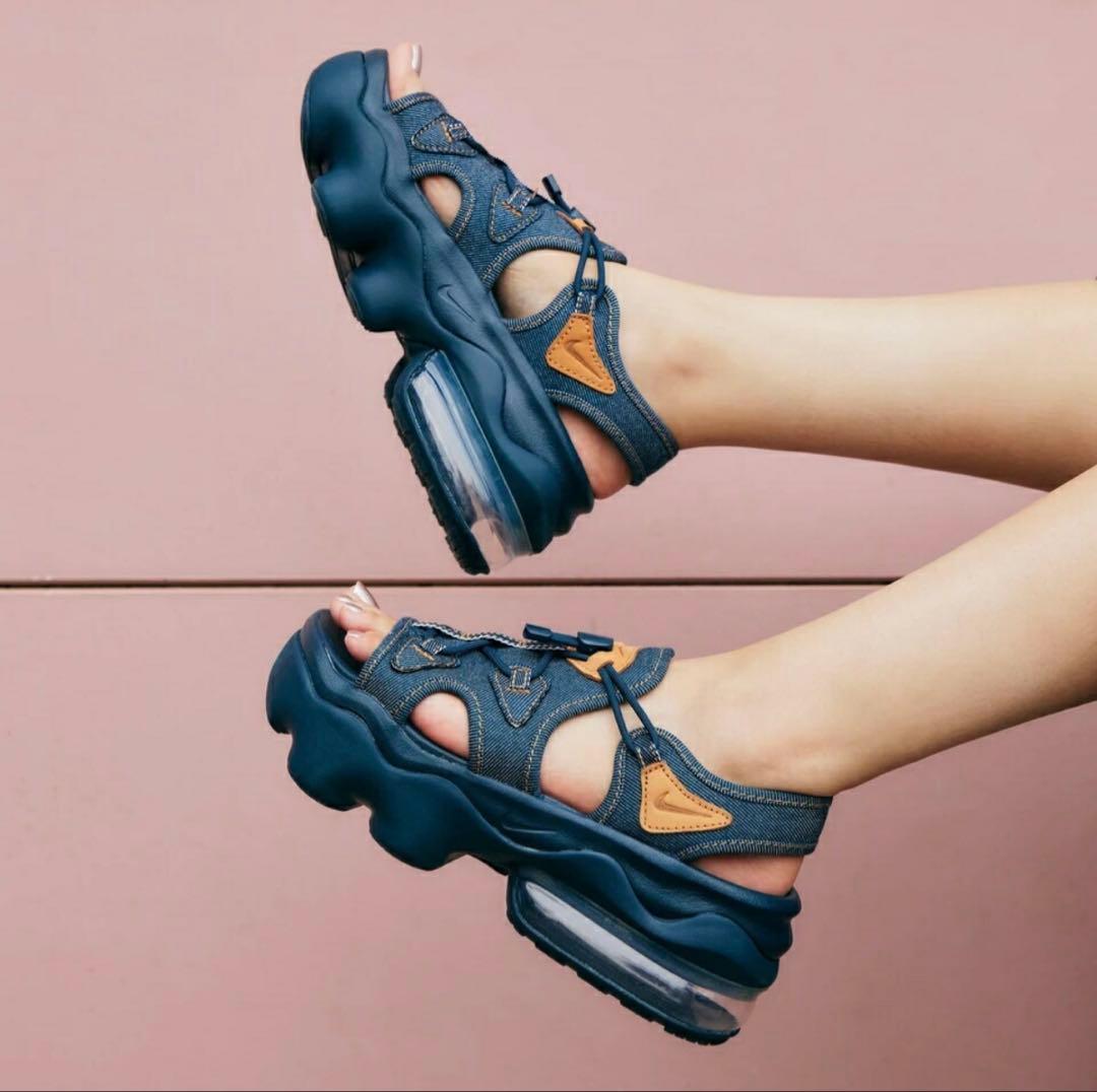 Nike エアマックスココサンダル　デニム