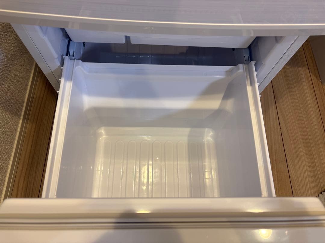 【引取限定】2020年製 SHARP 冷蔵庫 SJ-D14F-W 137L