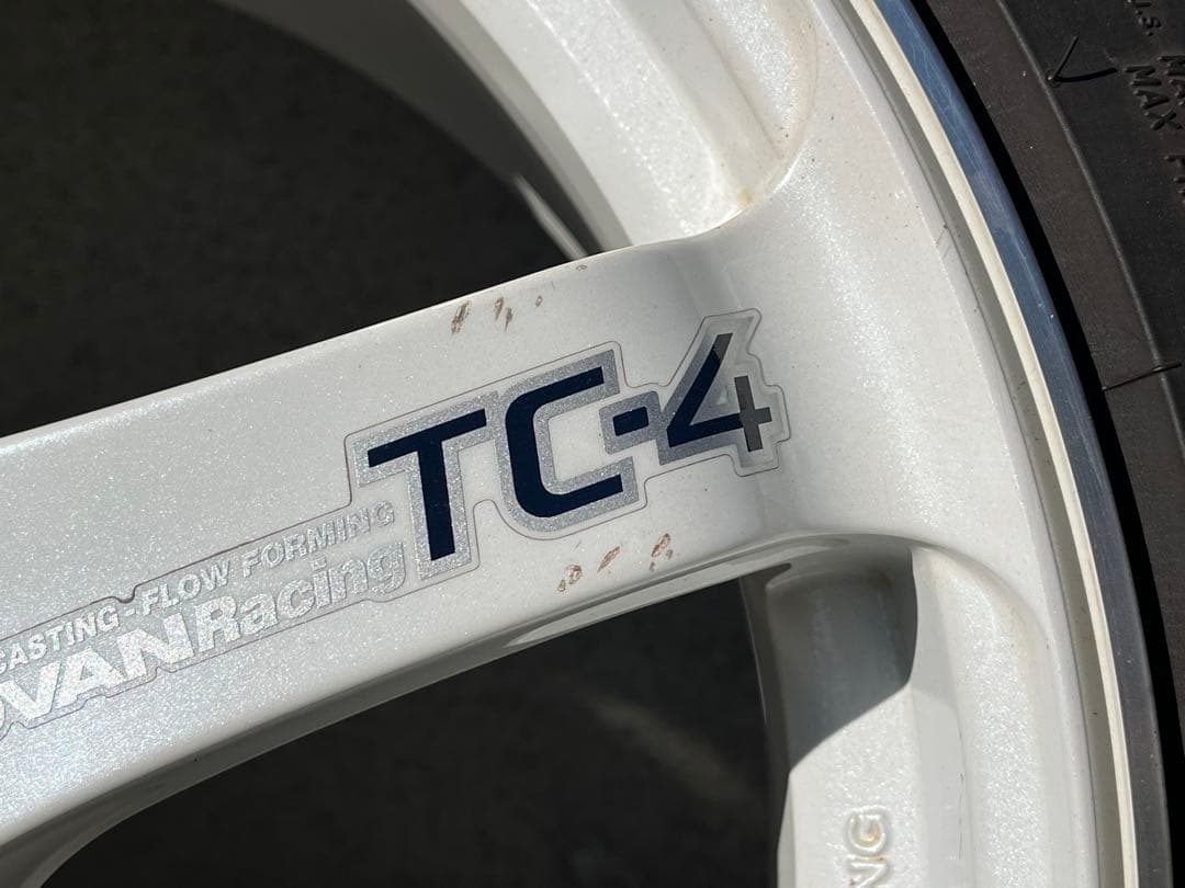 ヨコハマ アドバンTC-4 18インチ