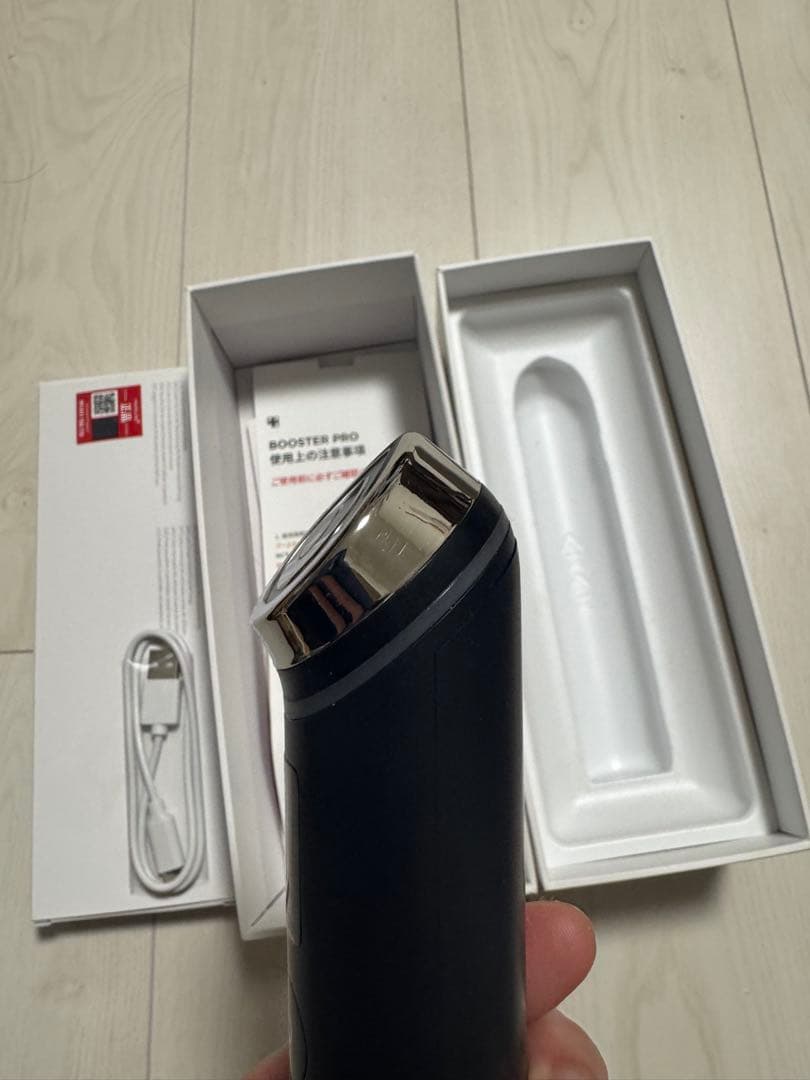 【MEDICUBE（メディキューブ）】の最新美顔器「ブースタープロ」