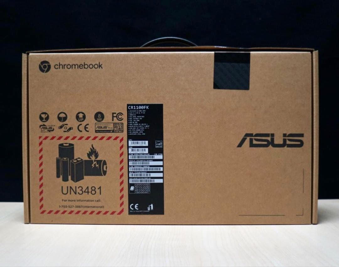 【美品】ASUS製　chrome book CR1100FK