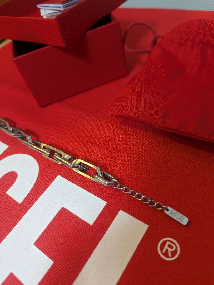 DIESEL 未使用美品グレン期現行モデル Dロゴブレスレット