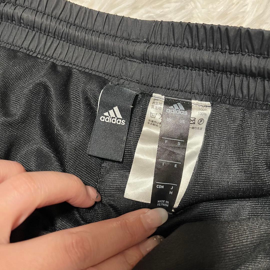 adidas アディダスウインドブレーカーセットアップ　ブラック 黒