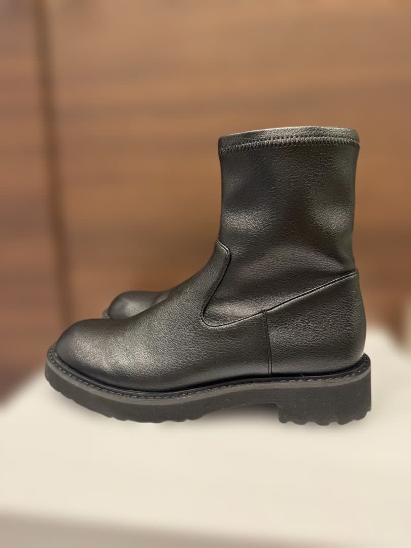 ❤︎ルタロン❤︎ 3.5cmトラックソールフィットショートブーツ　Ｍ