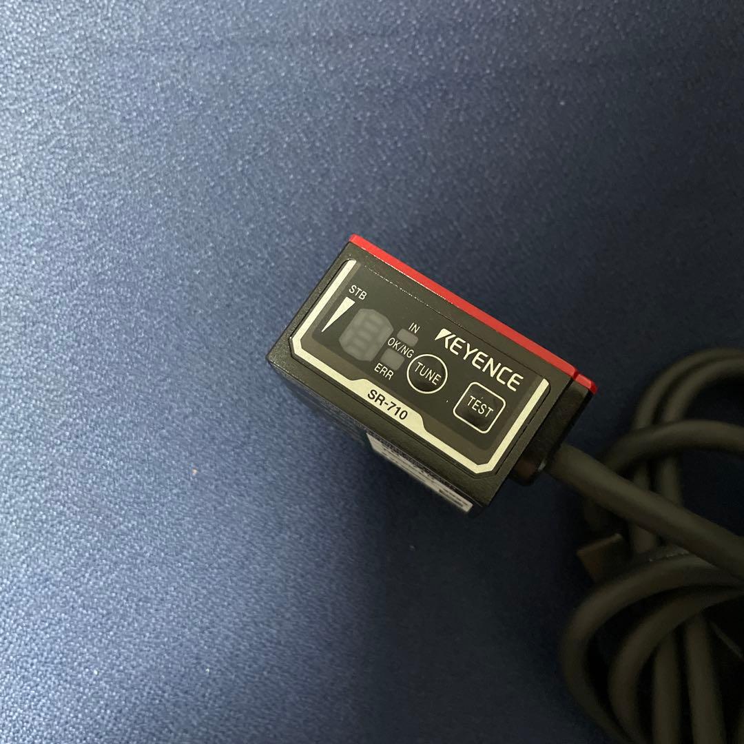 KEYENCE 超小型固定式コードリーダー SR-710