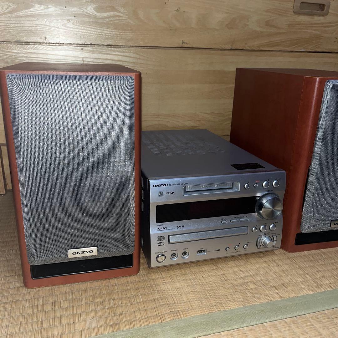 ONKYO コンポ／CD MD アンプスピーカーラジオチューナ-ステレオ