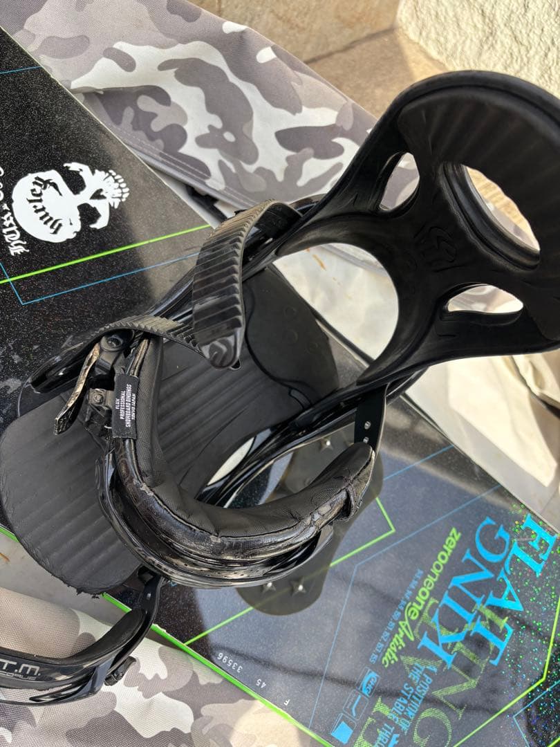 011 スノーボード 迷彩ケース付き