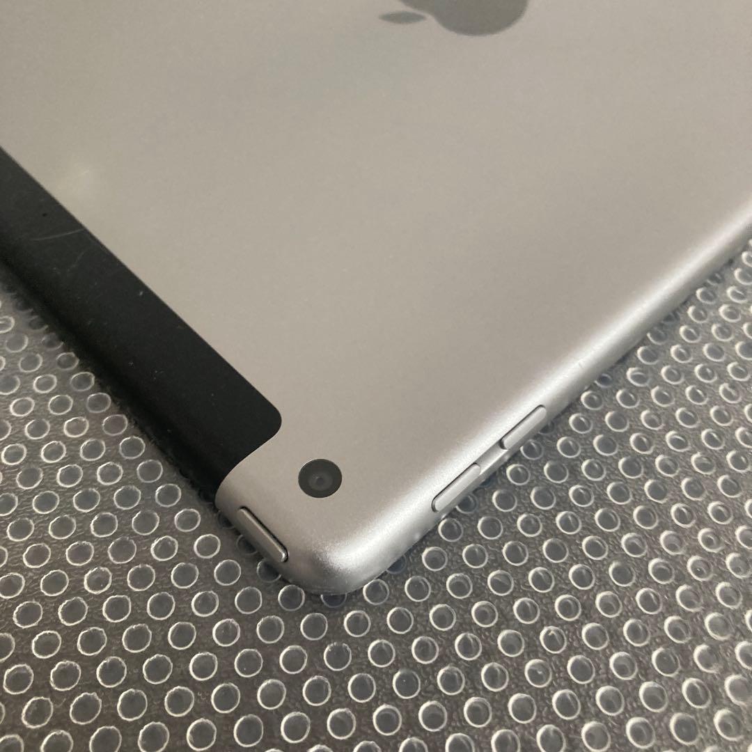 2853【早い者勝ち】電池良好☆iPad5 第5世代 32GB SIMフリー☆