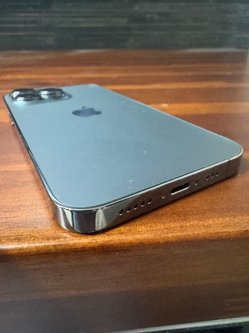 iPhone13 pro グラファイト 128GB バッテリー 77%