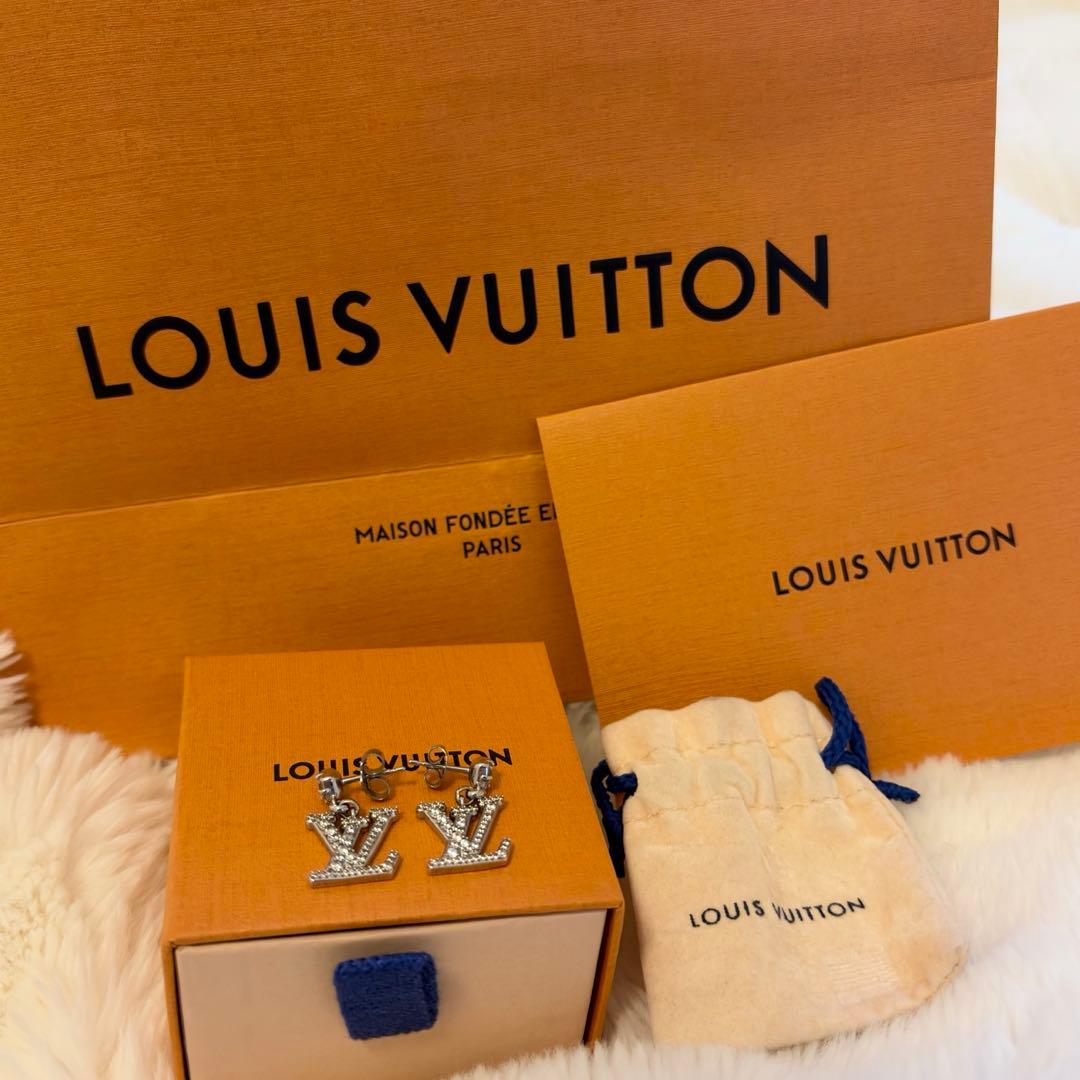 【正規品】ルイヴィトン ピアス レディ LV シルバー M02513