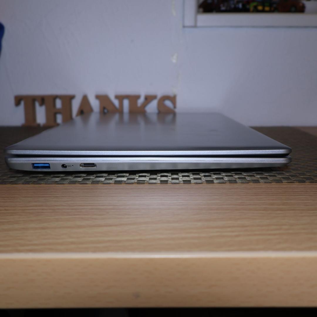 お手頃！Win11公式対応！高年式2025！メモリ8/高速SSD/無線/カメラ