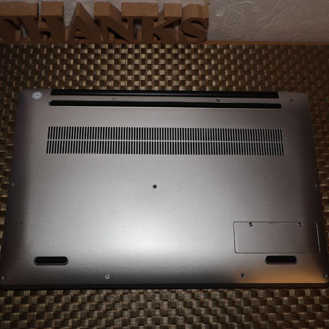 お手頃！Win11公式対応！高年式2025！メモリ8/高速SSD/無線/カメラ