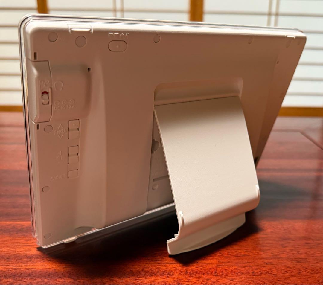 Panasonic 10V型　ポータブル液晶テレビ　プライベートビエラ