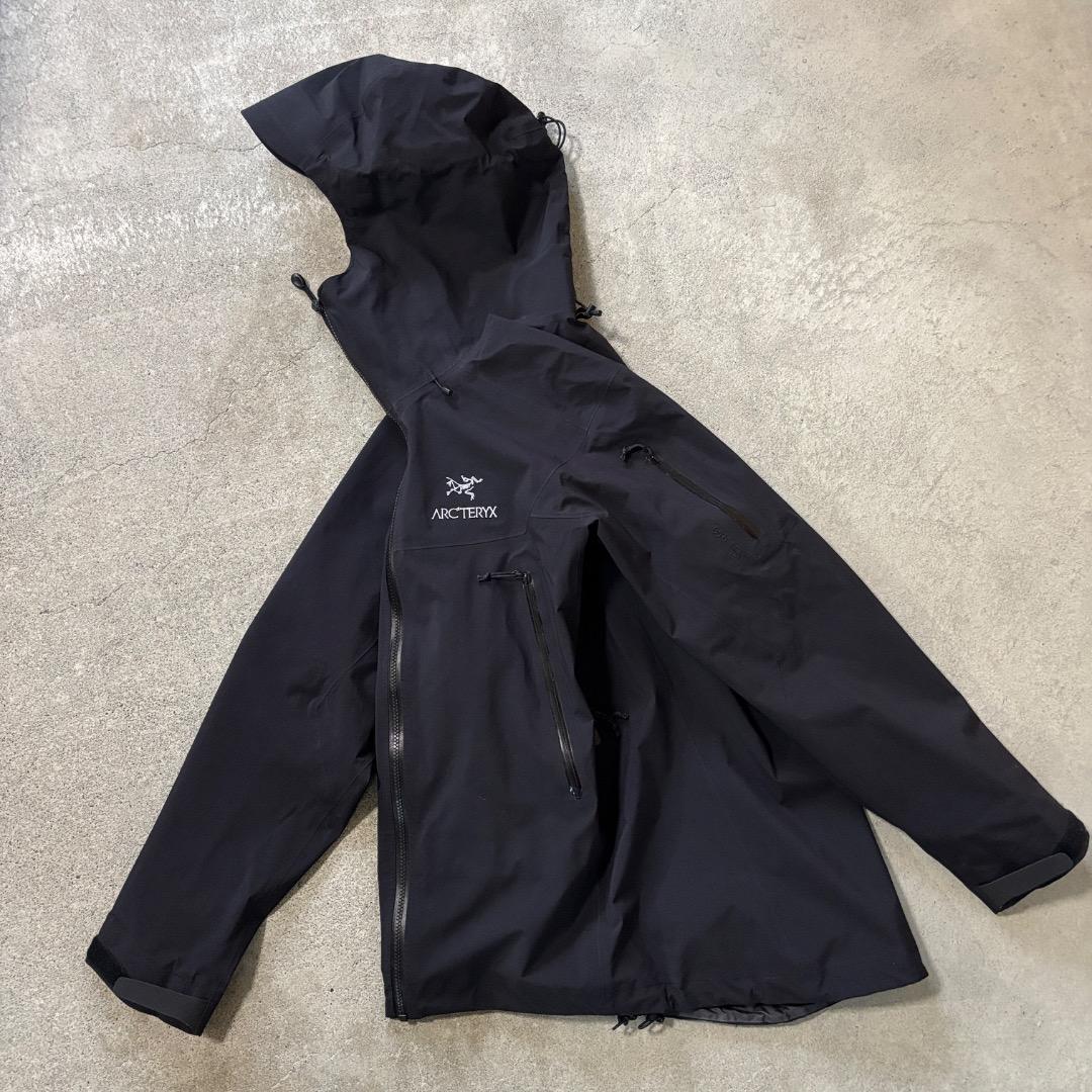 ゆ*様 ⭐︎レア⭐︎ arc'teryx Beta SV アークテリクス Bla