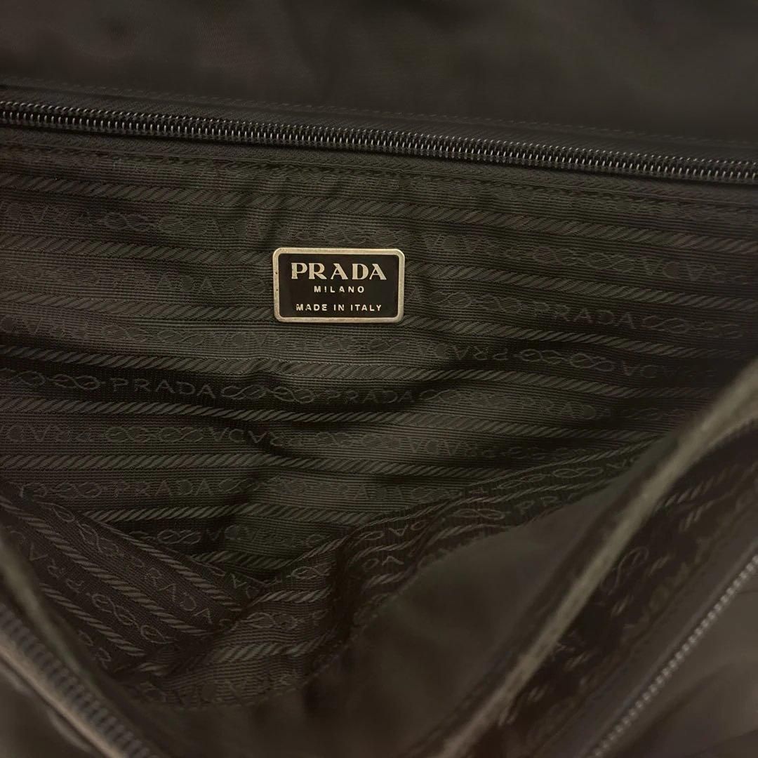 PRADA メッセンジャーバッグ ブラック